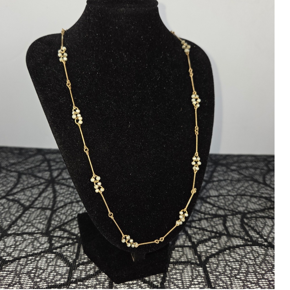 Avon Vintage Gold Tone Faux Pearl Station Necklace 23.5 Inch